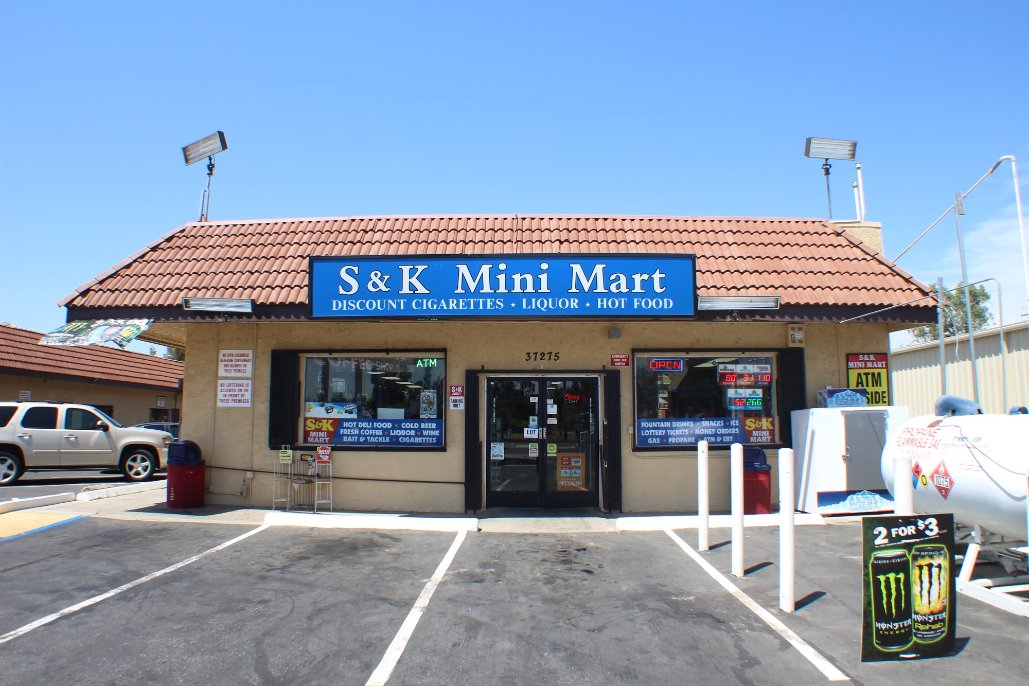 S & K Mini Mart