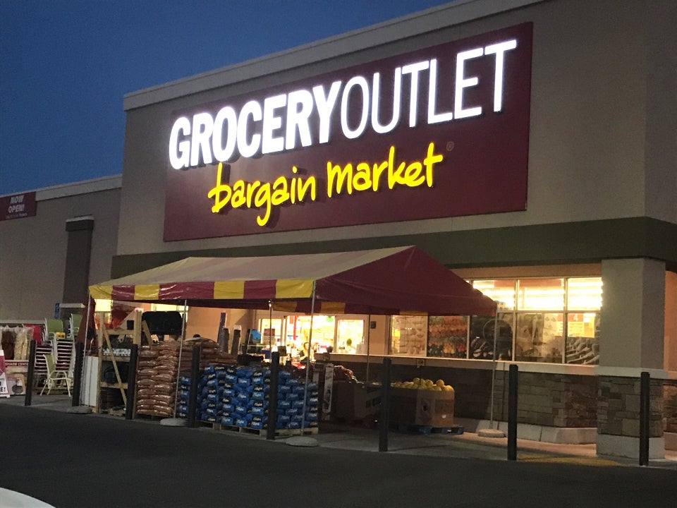Grocery Outlet 1930 W Cleveland Ave, Madera