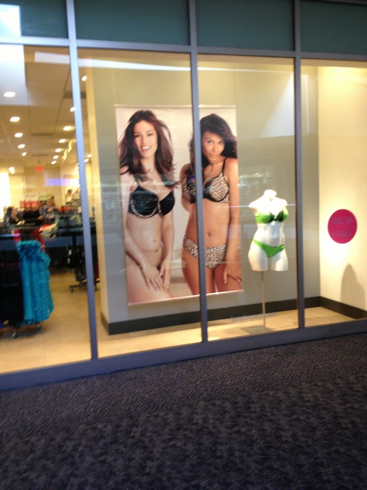 Forever 21 3401 Dale Rd #200, Modesto