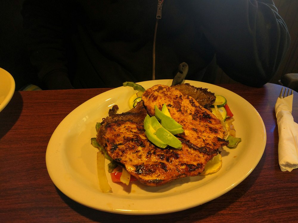 Dos Compadres Restaurant & Cantina 3125 McHenry Ave, Modesto