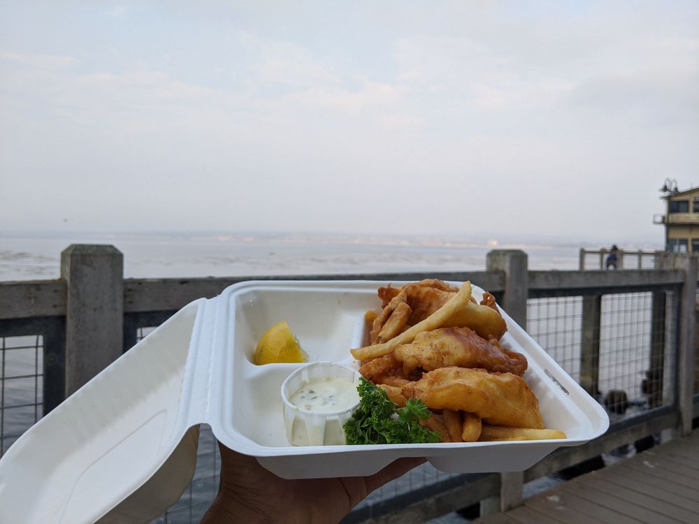 Sea Harvest Restaurant & Fish Market 598 Foam St, Monterey