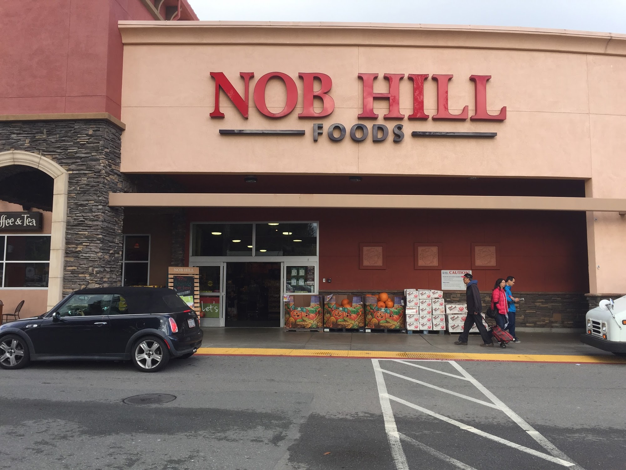 Nob Hill Foods