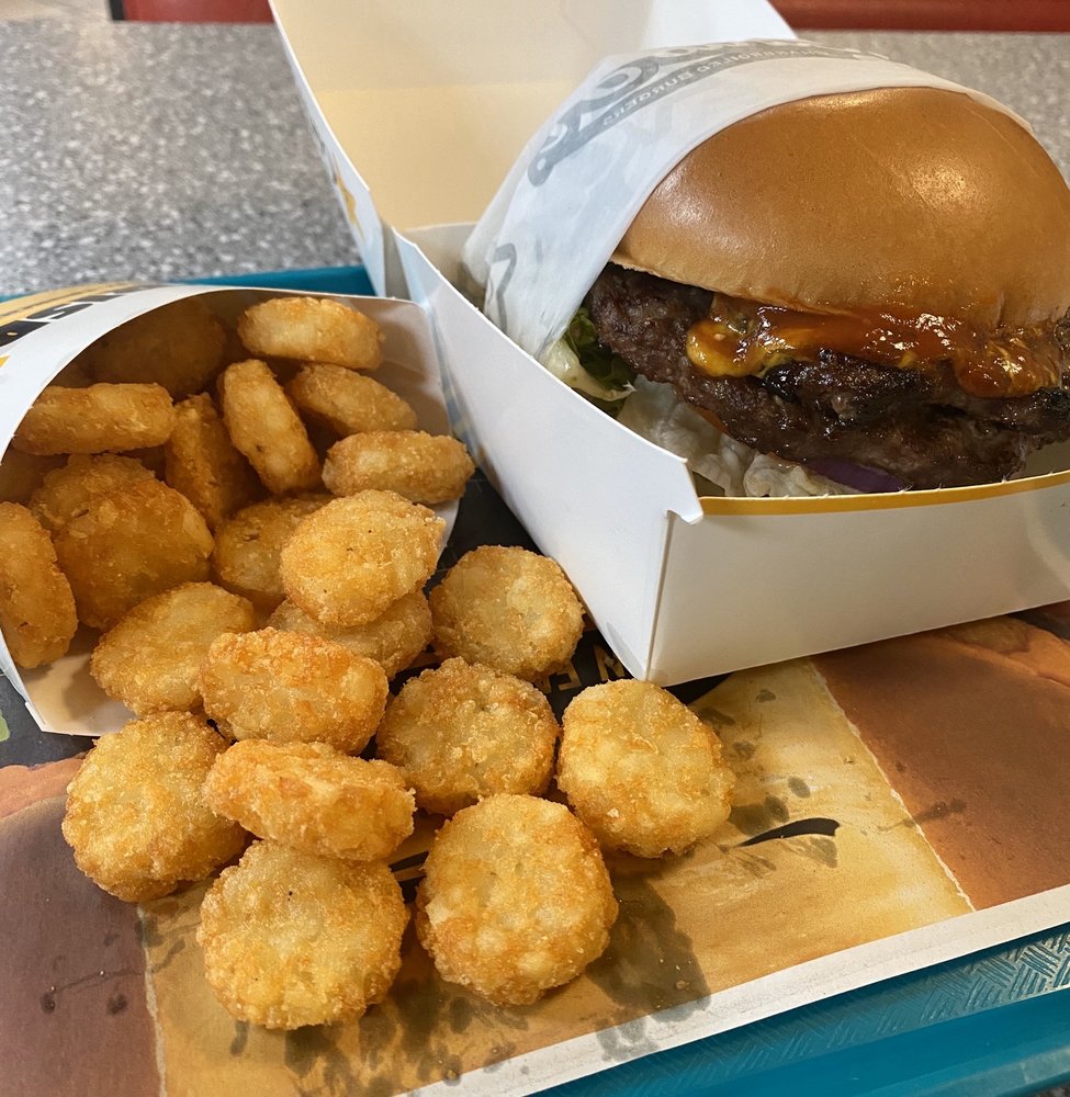 Carl's Jr. 209 E Middlefield Rd, Mountain View