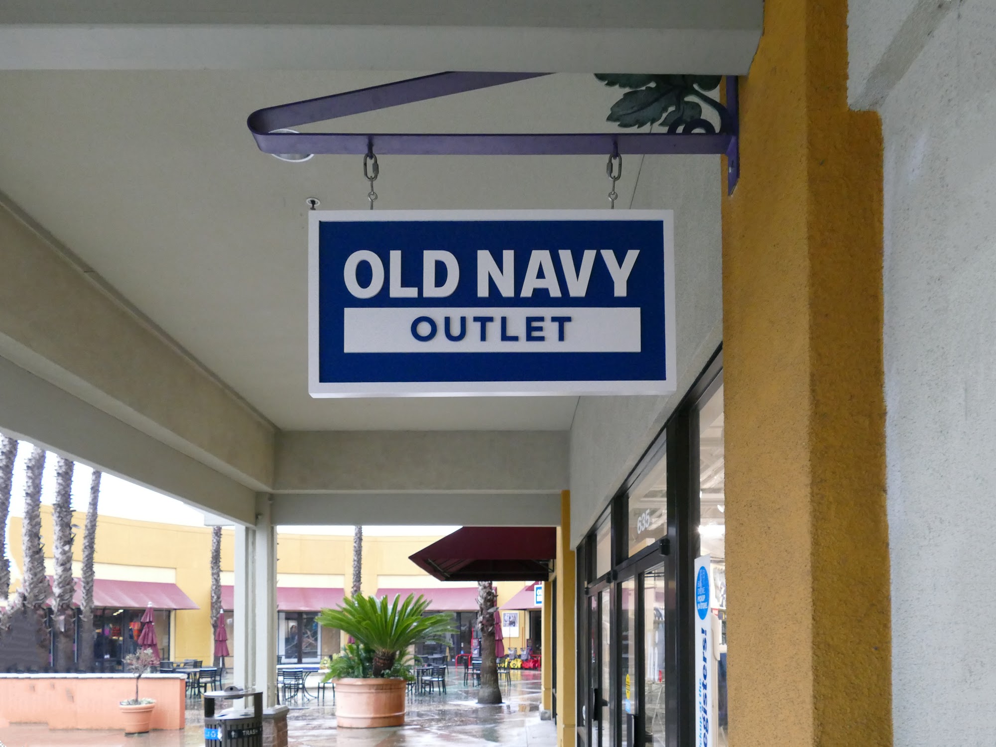 Old Navy Outlet