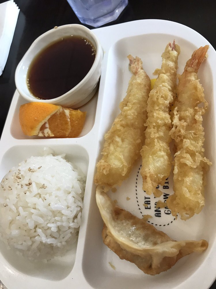 Sushi Namu 2220 E Plaza Blvd, National City