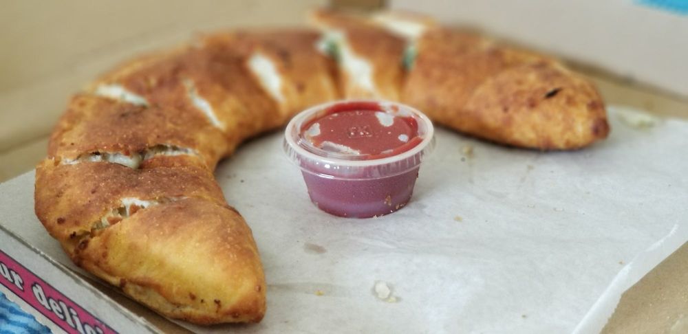 Combos Pizza & Grill