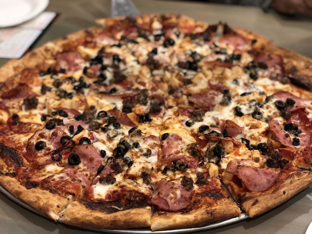 Combos Pizza & Grill