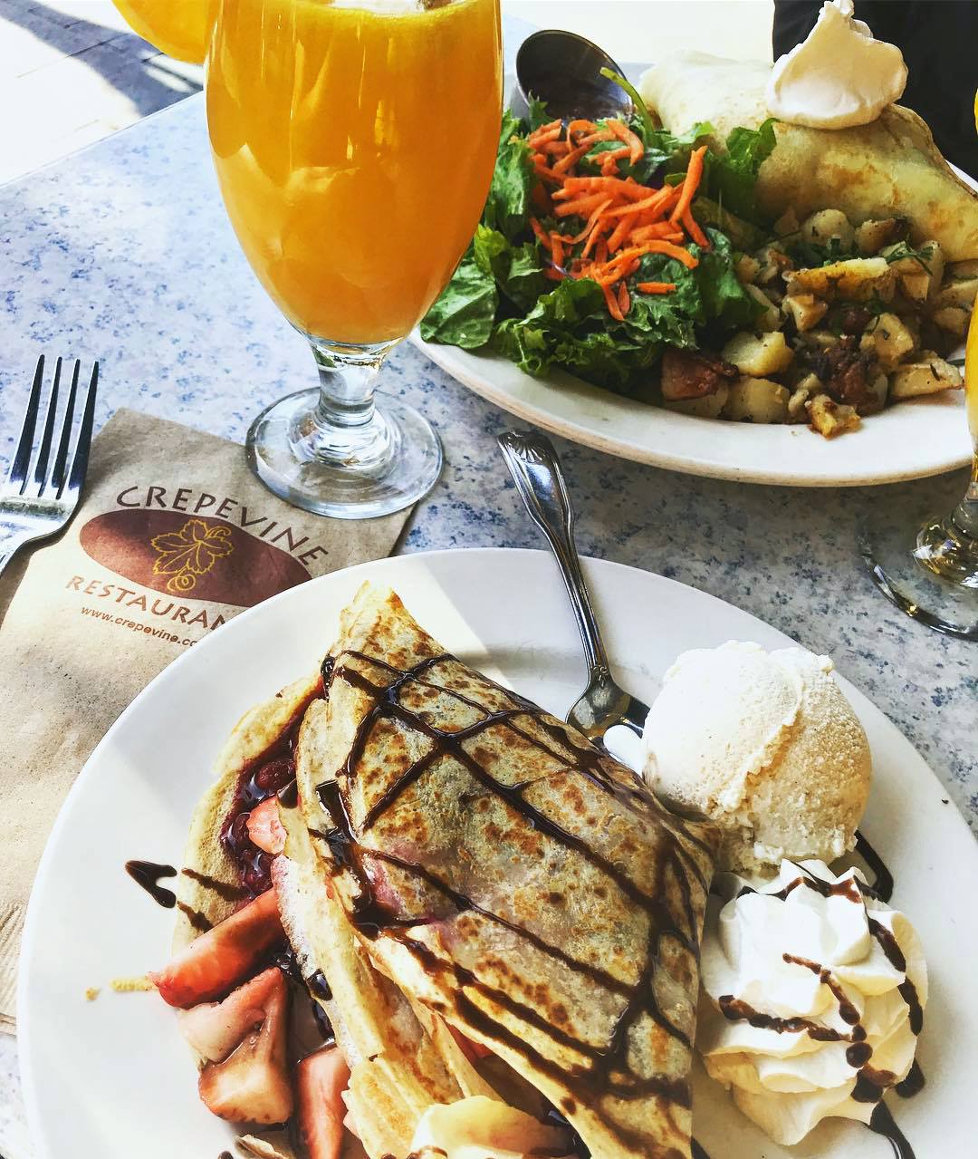 Crepevine Restaurants 5600 College Ave, Oakland