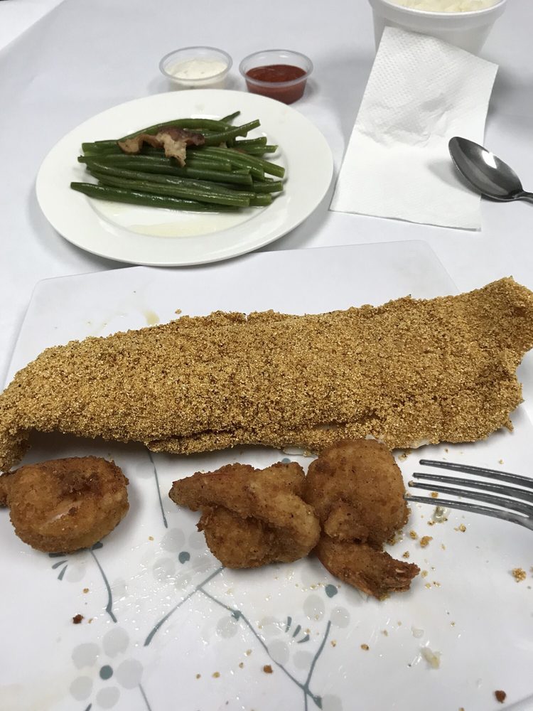 Queen's Cajun S eafood 2211 International Blvd, Oakland