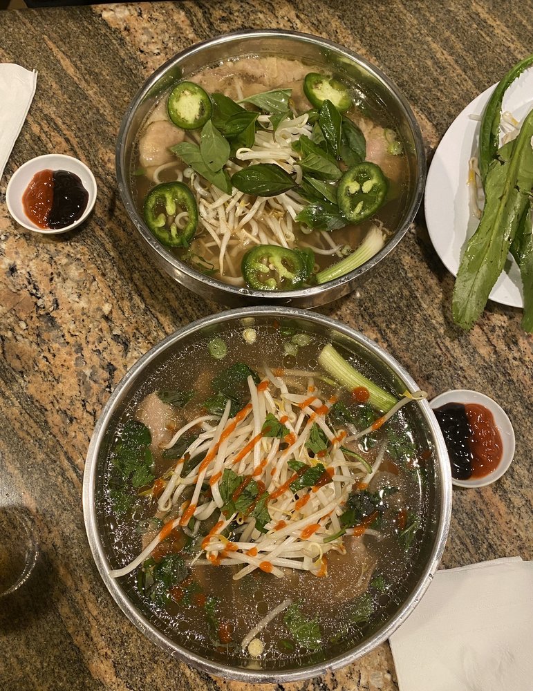Phở Ao Sen Restaurant 1139 E 12th St, Oakland