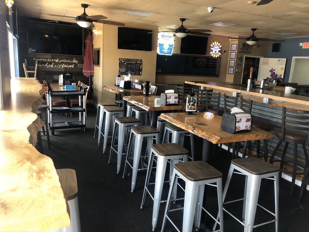 Tony's Sports Bar and Grill 274 Harbor Dr, Oceanside
