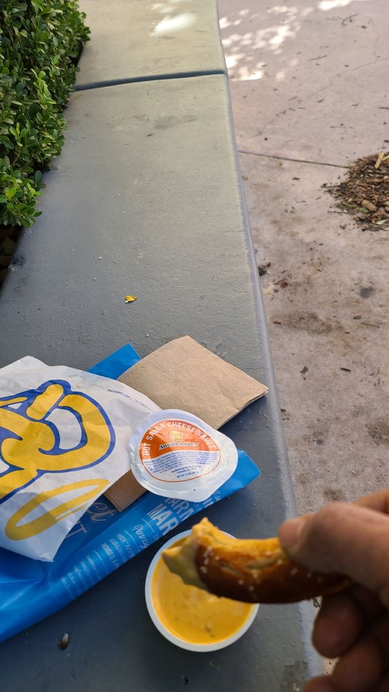 Auntie Anne's 1 Mills Cir Suite 1026, Ontario