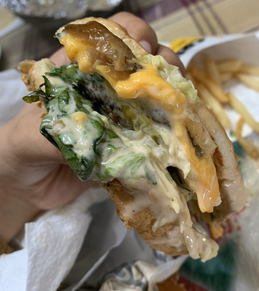 Carl's Jr. 2421 S Vineyard Ave, Ontario