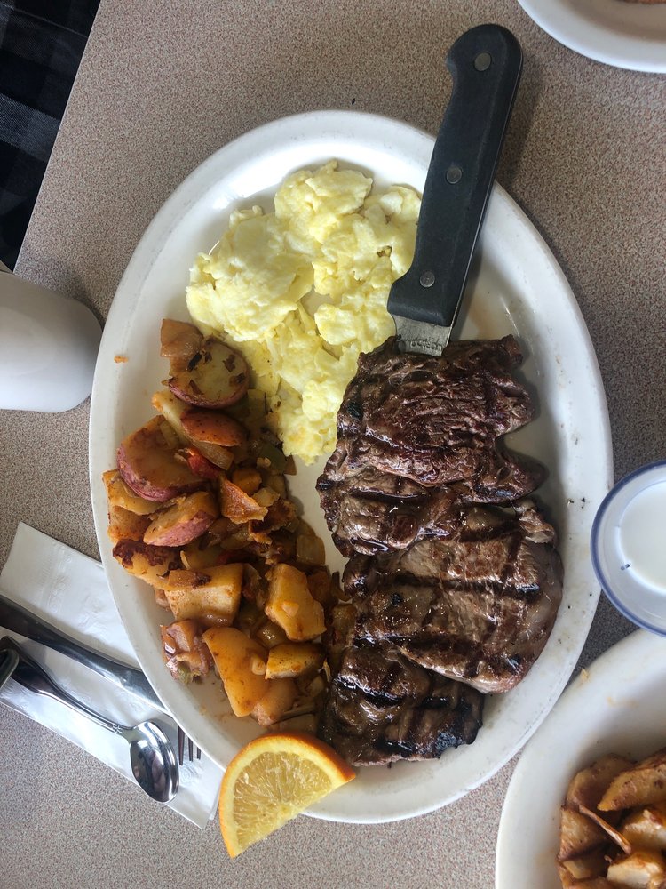 Spires Restaurant 104 N Vineyard Ave, Ontario