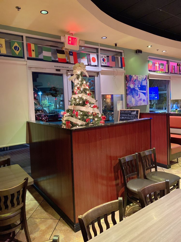 Chopsticks Wok 1520 N Mountain Ave #109, Ontario