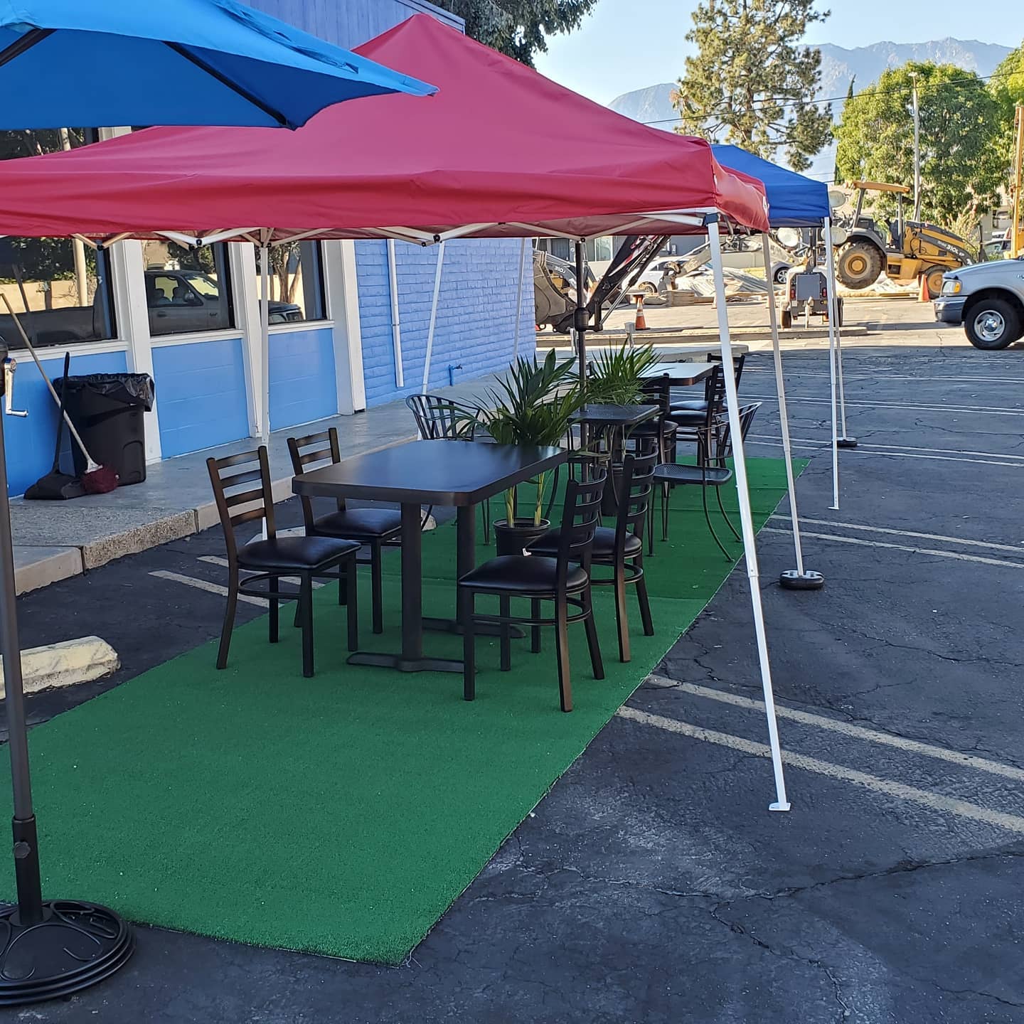 Mariscos Laguna Azul 1635 E 4th St, Ontario