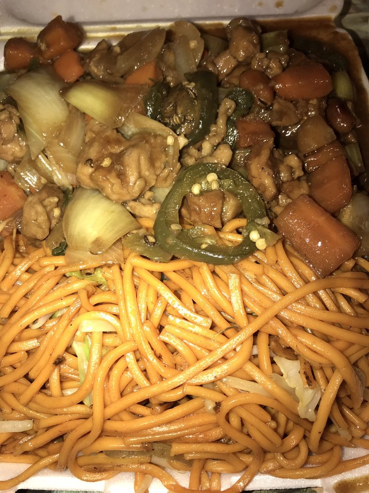 Chin's Kitchen 1009 N Tustin St, Orange