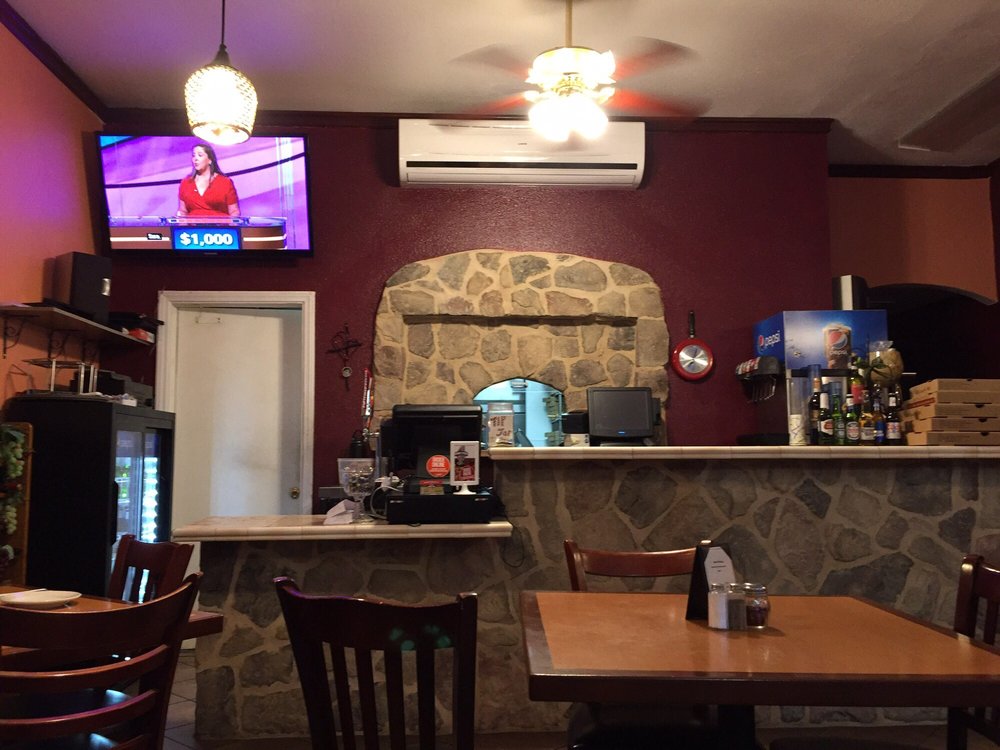 Marri's Pizza 2658 N Santiago Blvd, Orange