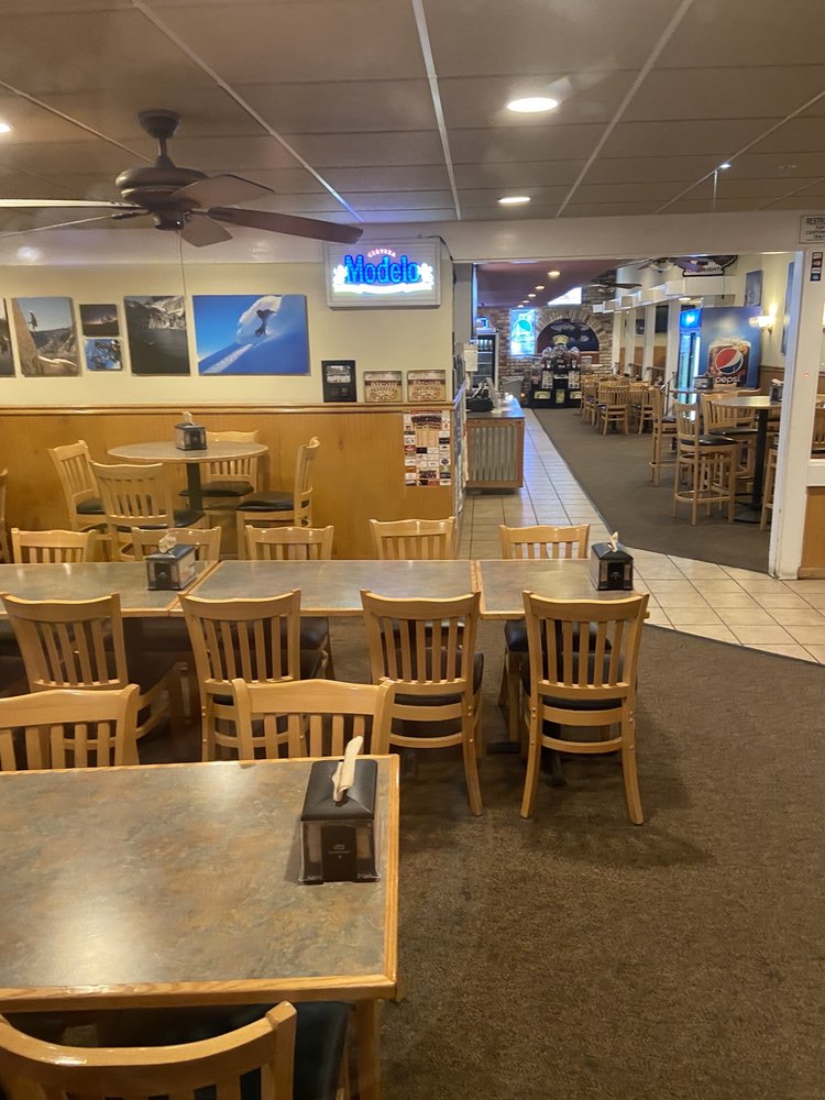 Mountain Mike's Pizza 1116 Forest Ave suite b, Pacific Grove
