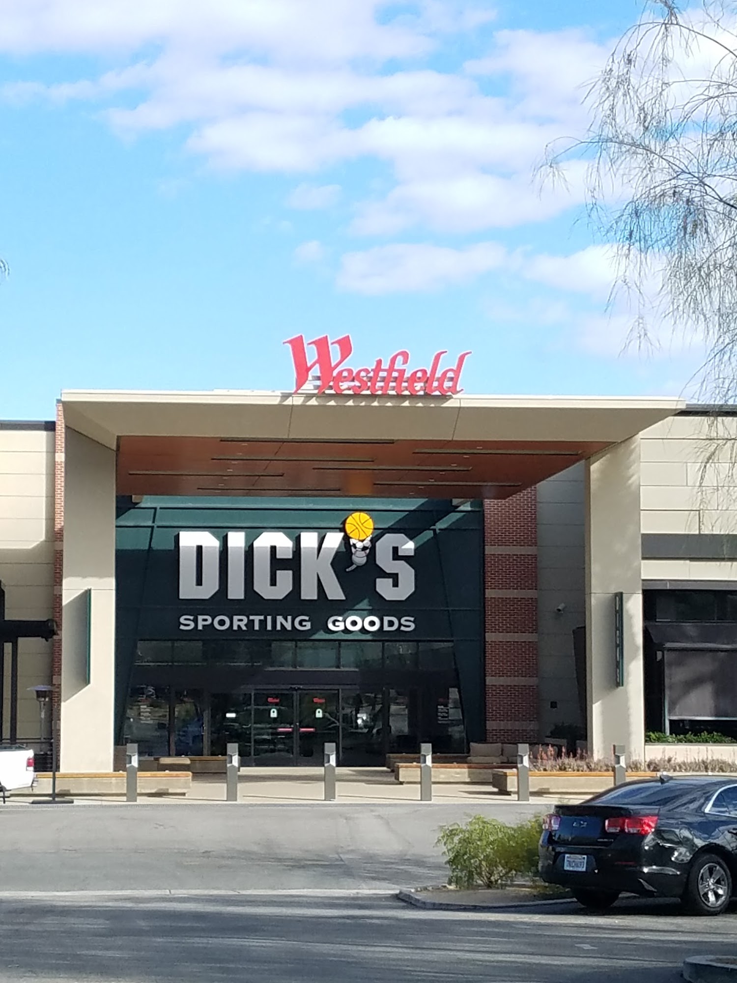 DICK'S Sporting Goods