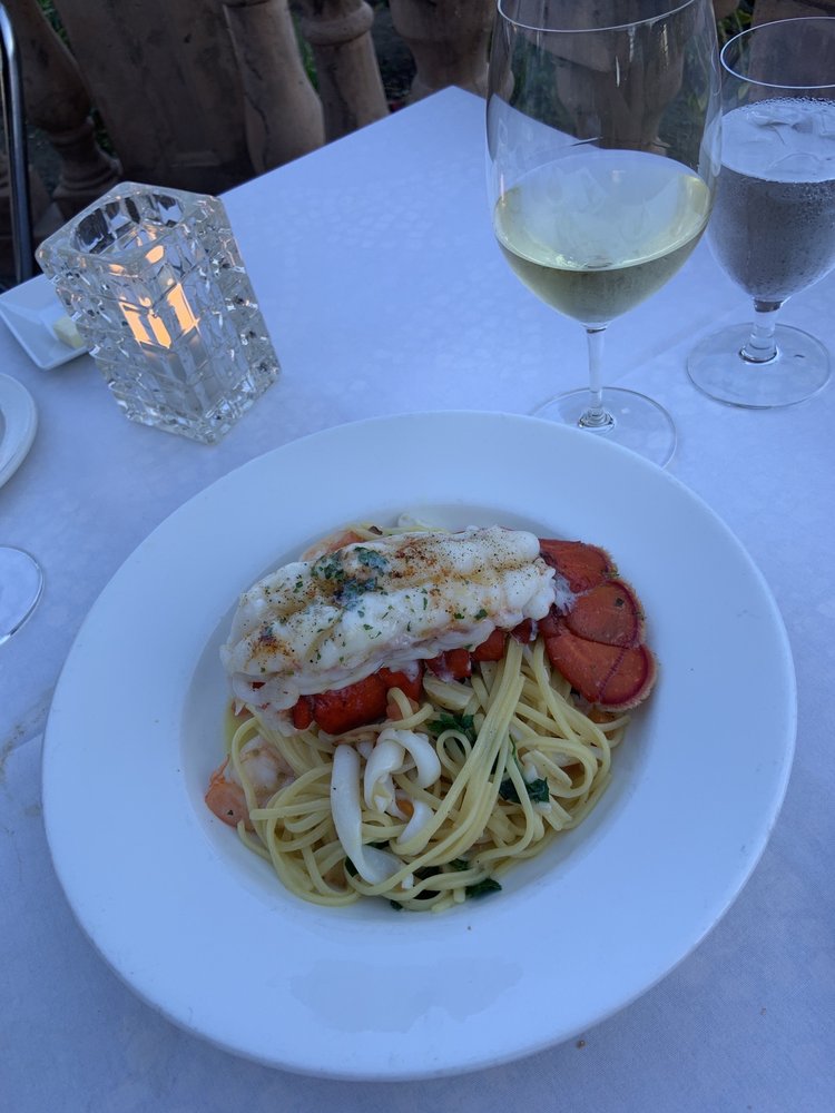 Palm Desert, CA Restaurants Open for Takeout, Curbside Service and/or