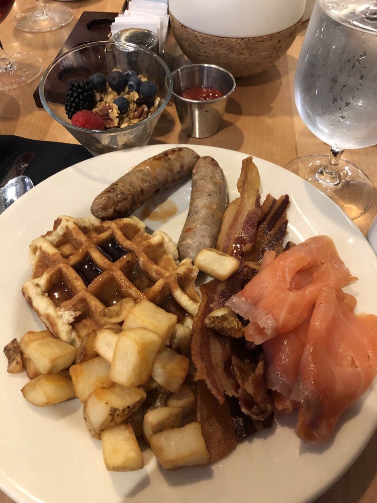 Date Restaurant 888 E Tahquitz Canyon Way, Palm Springs