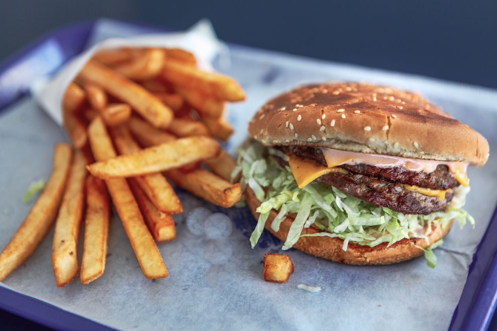 Sky Burgers 15025 Lakewood Blvd, Paramount