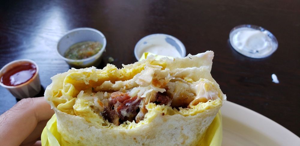 Wonder Burgers 2584 E Foothill Blvd, Pasadena
