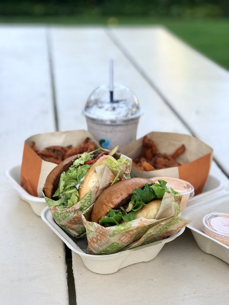 Hook Burger 3453 E Foothill Blvd, Pasadena