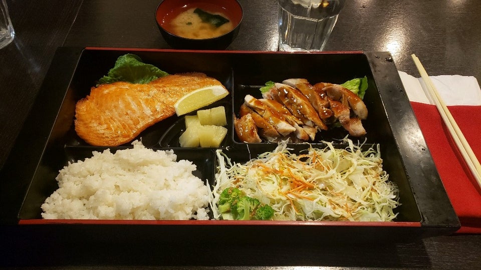 Takuya Japanese Restaurant 694 E Colorado Blvd, Pasadena