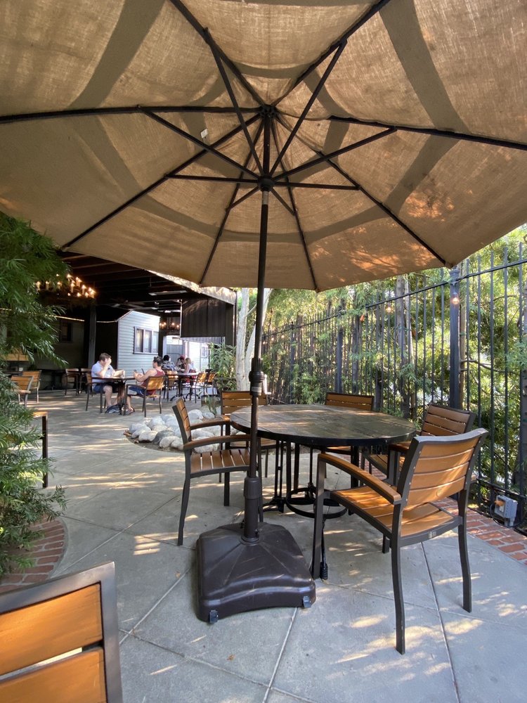 1886 Bar at The Raymond 1250 S Fair Oaks Ave, Pasadena