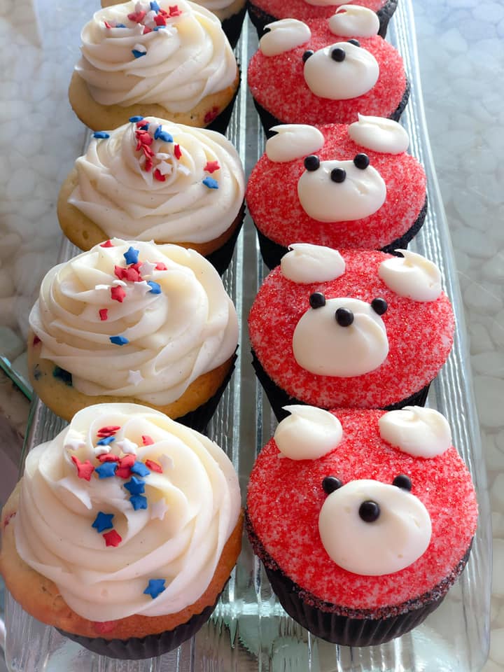 Dots Cupcakes 400 S Arroyo Pkwy, Pasadena