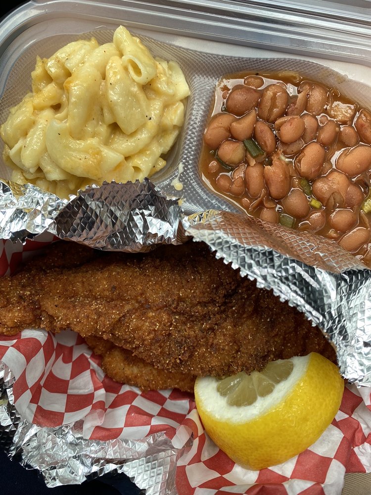 Bonnie B's Smokin 1280 N Lake Ave, Pasadena