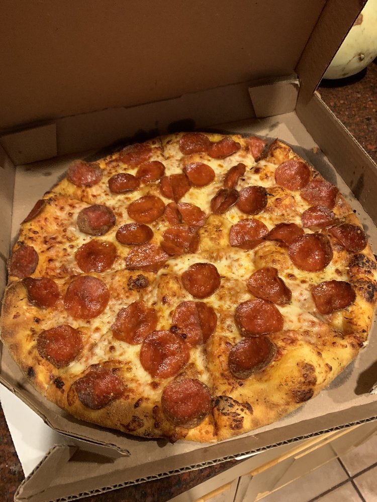 Domino's Pizza 10 E Washington St, Petaluma