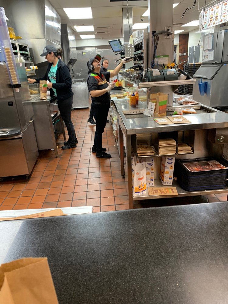 Burger King 1571 Fitzgerald Dr, Pinole