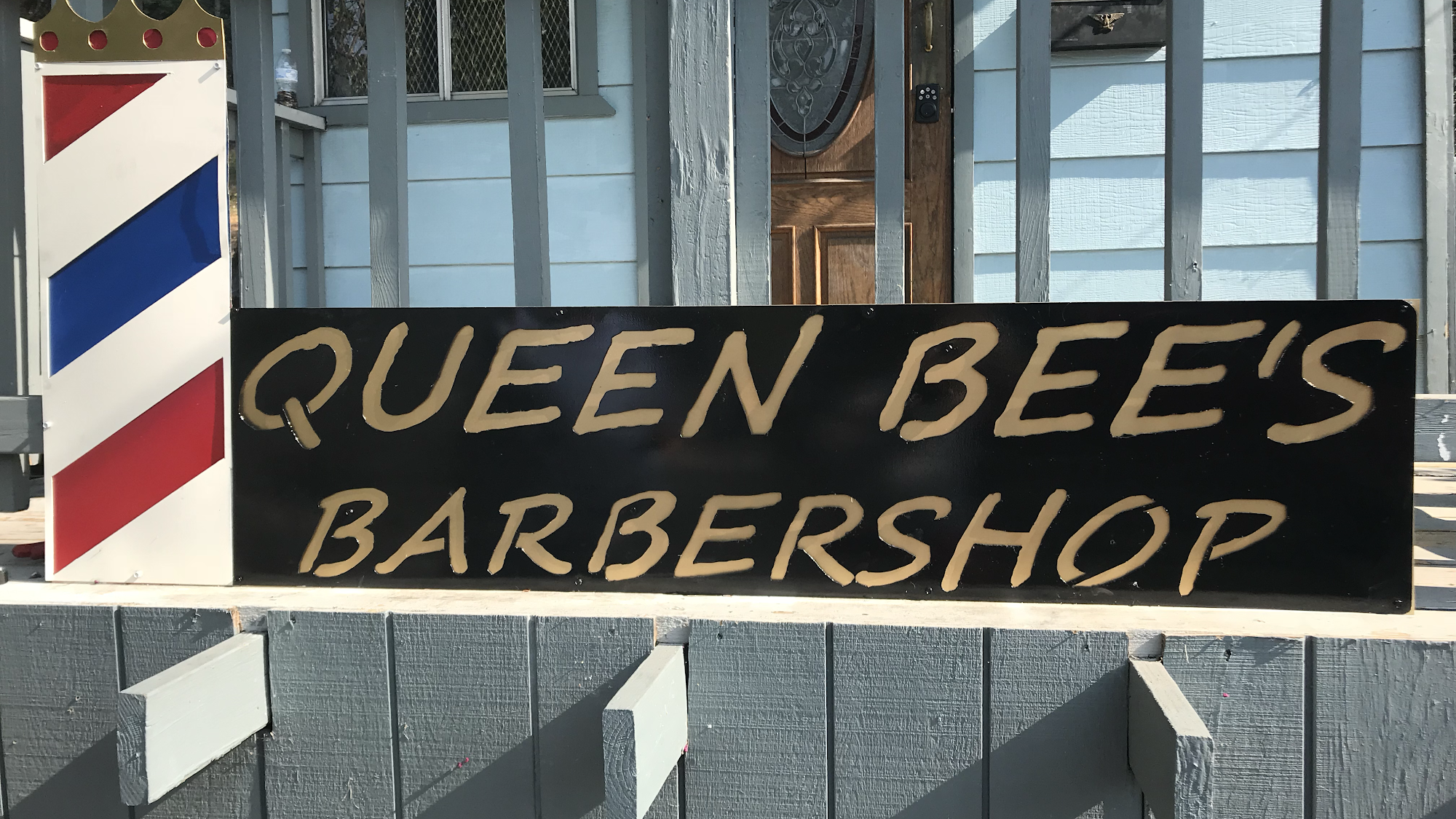 Queen Bee’s Barbershop