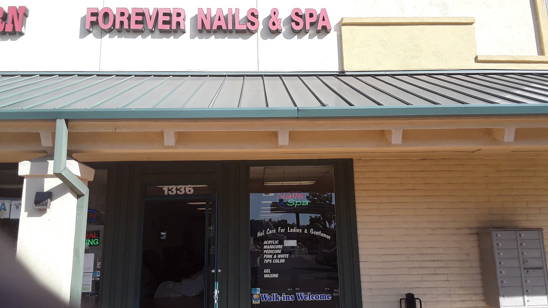 Forever Nails and Spa