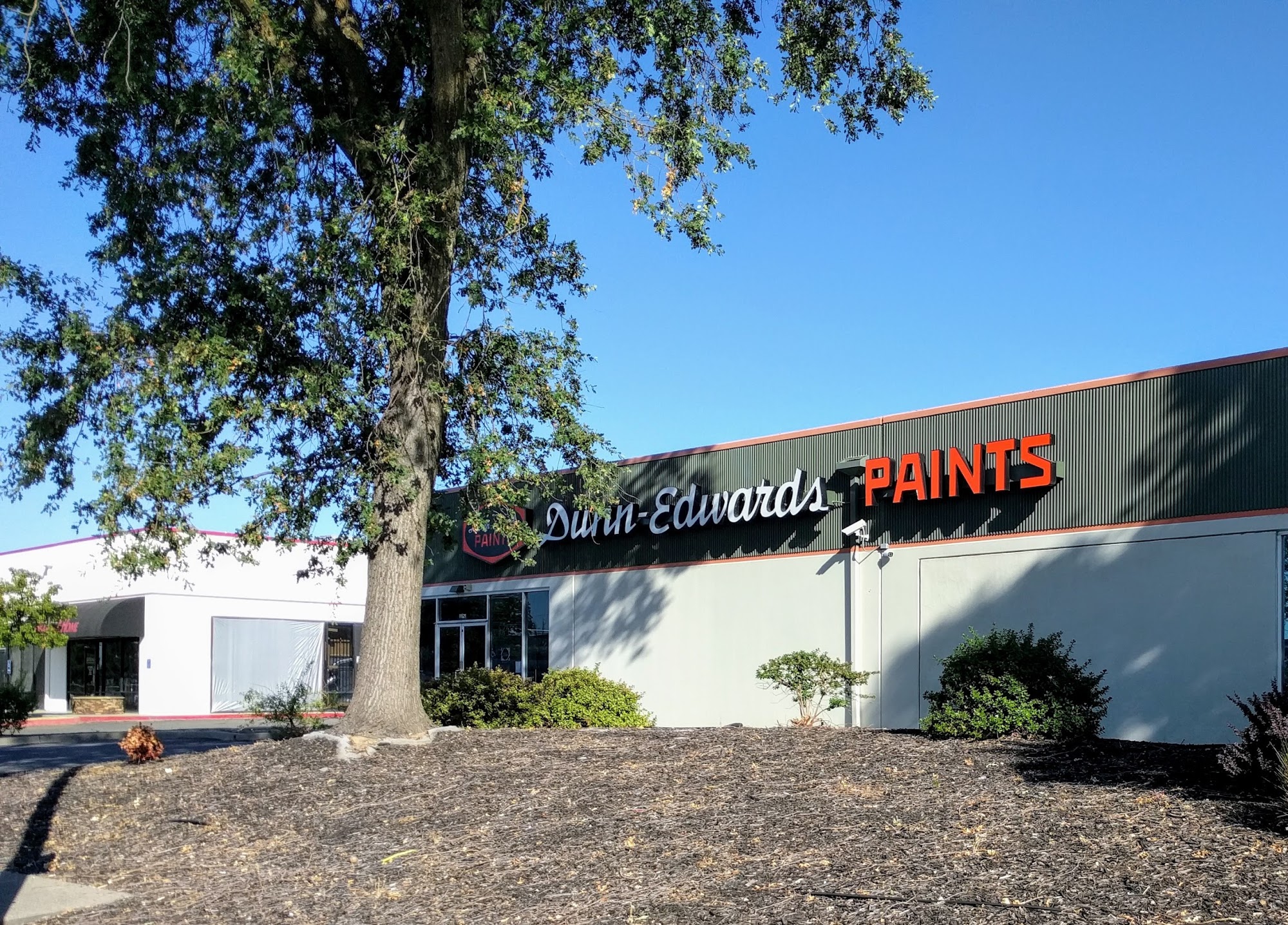 Dunn-Edwards Paints