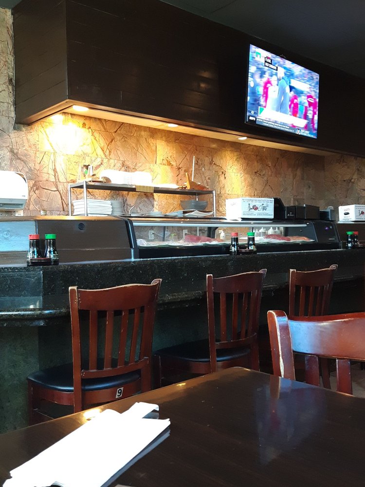 Rolling Sushi 12592 Foothill Blvd, Rancho Cucamonga