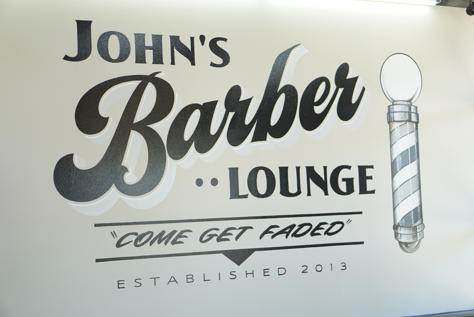 John’s barber lounge
