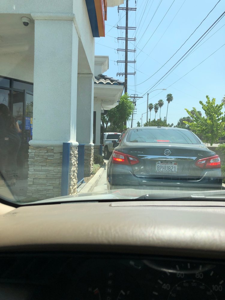 Baker's Drive-Thru 663 E Redlands Blvd, Redlands
