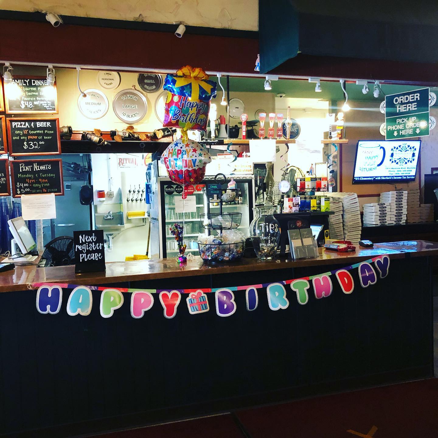 The Gourmet Pizza Shoppe 120 E State St, Redlands