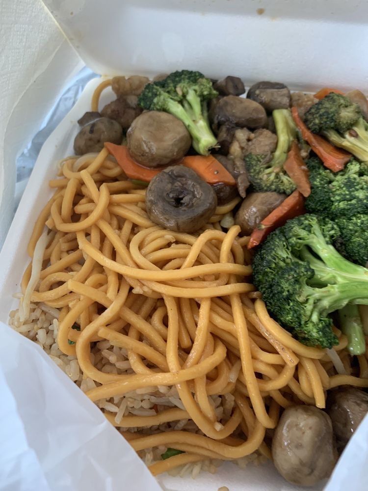 Wok Experience 1981 W Redlands Blvd B, Redlands