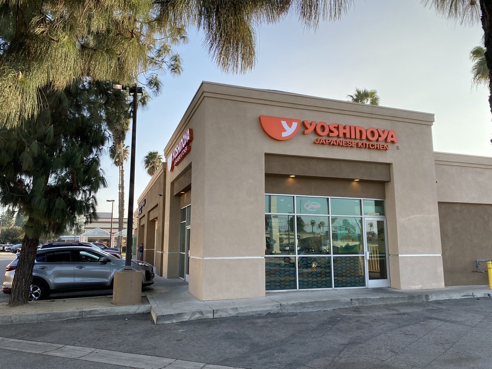 Yoshinoya Redlands 2072 W Redlands Blvd, Redlands