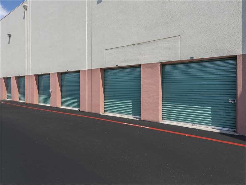 Extra Space Storage 871 Willow St, Redwood City