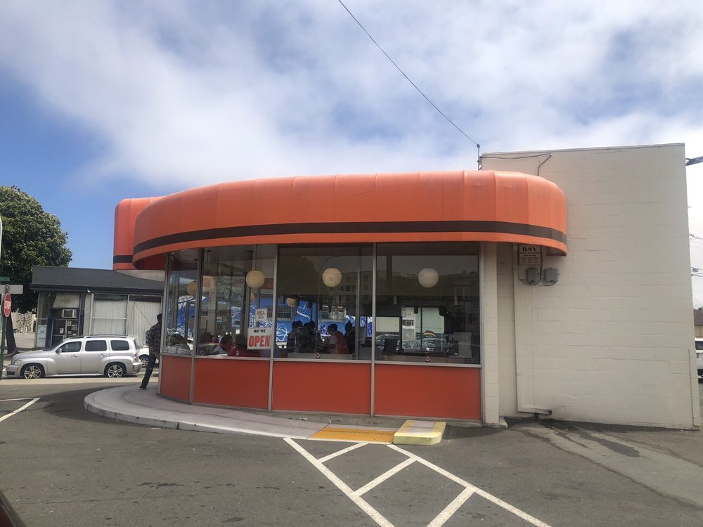 Caspers Hot Dogs- Richmond 2530 Macdonald Ave #1825, Richmond