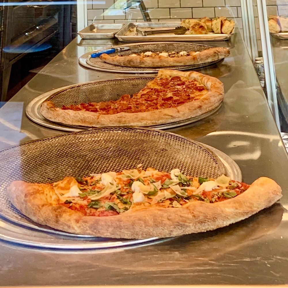Raymond’s Pizzeria 130 Railroad Ave, Richmond