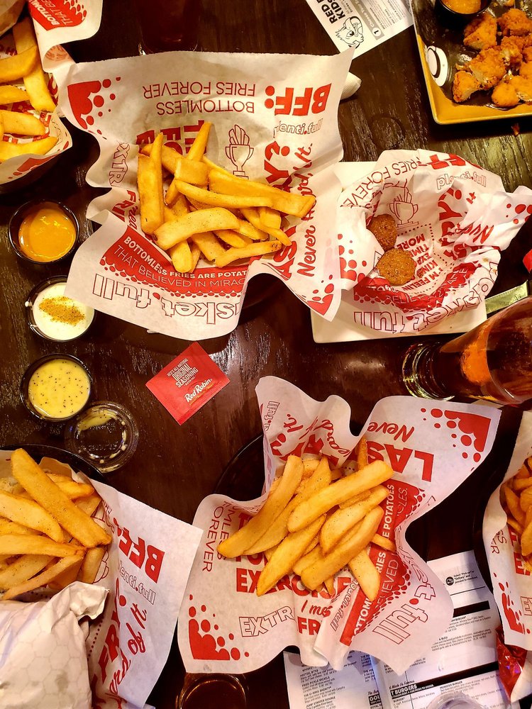 Red Robin Gourmet Burgers and Brews 1370 Galleria At Tyler, Riverside