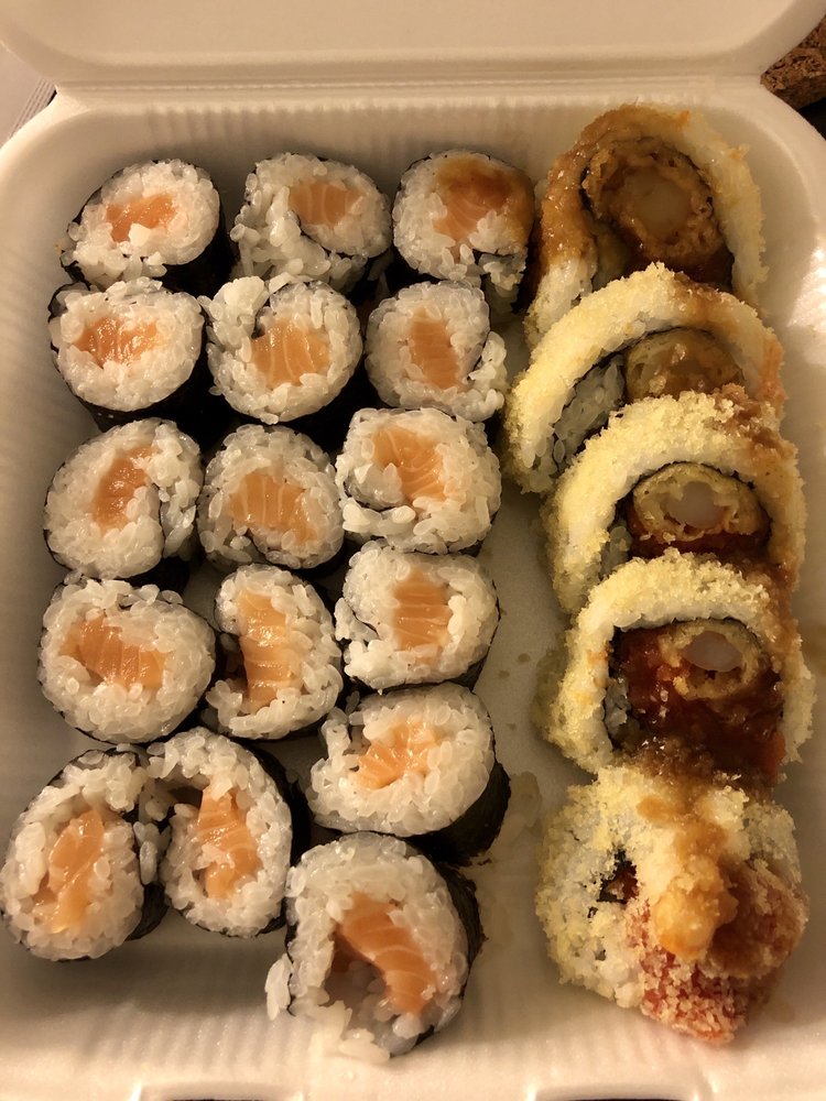 Tomo 7 Sushi 5519 Van Buren Boulevard, Riverside