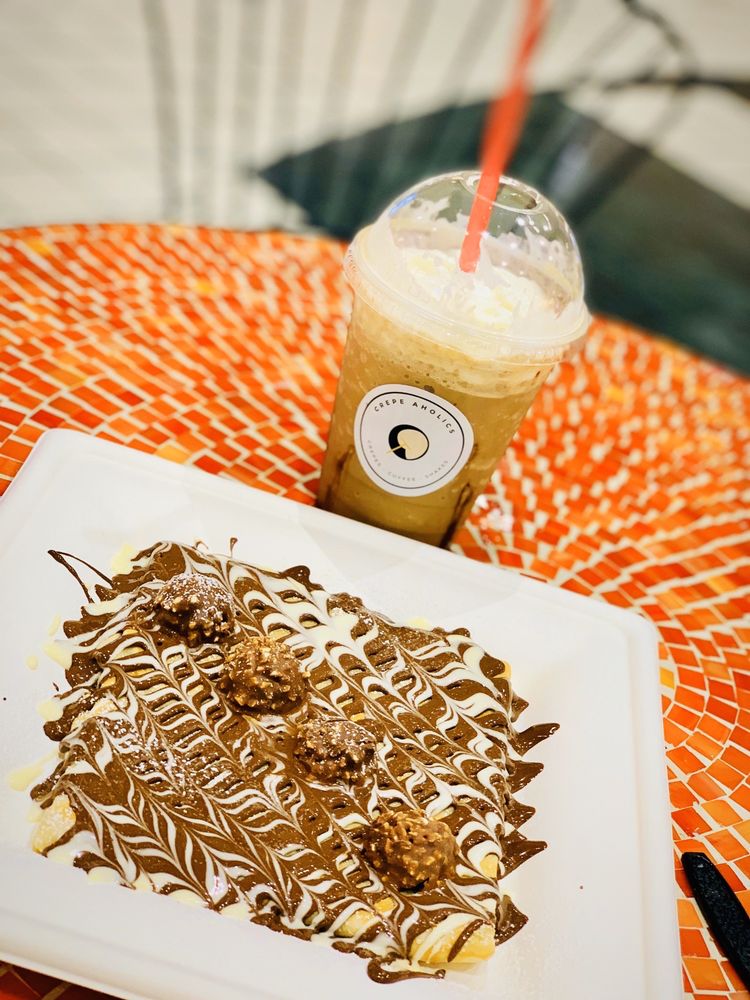 Crepeaholics 1299 Galleria at Tyler #5520, Riverside